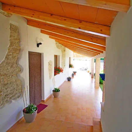 House Mauro * Šajini
