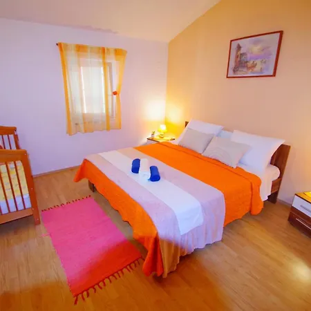 House Mauro Holiday home *