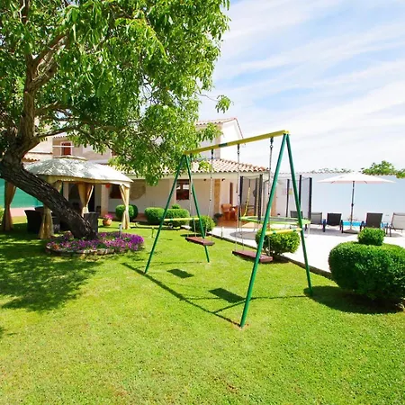 House Mauro * Šajini